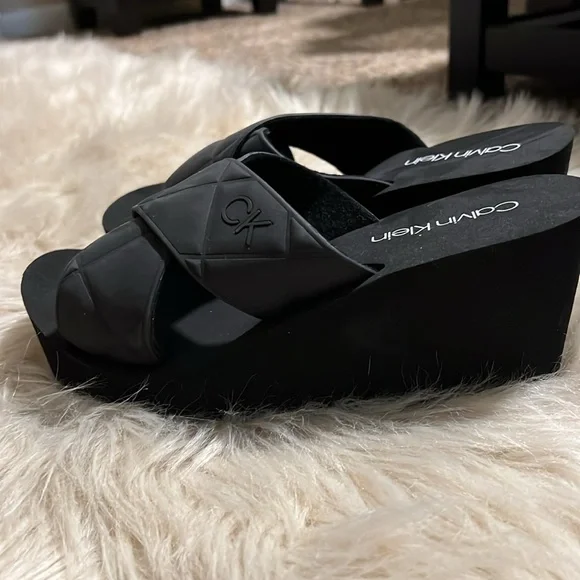 Calvin Klein wedge - Picture 3 of 6